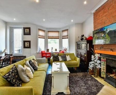 Quirky 4 Bedroom Apartment With Terrace كارديف المظهر الخارجي الصورة